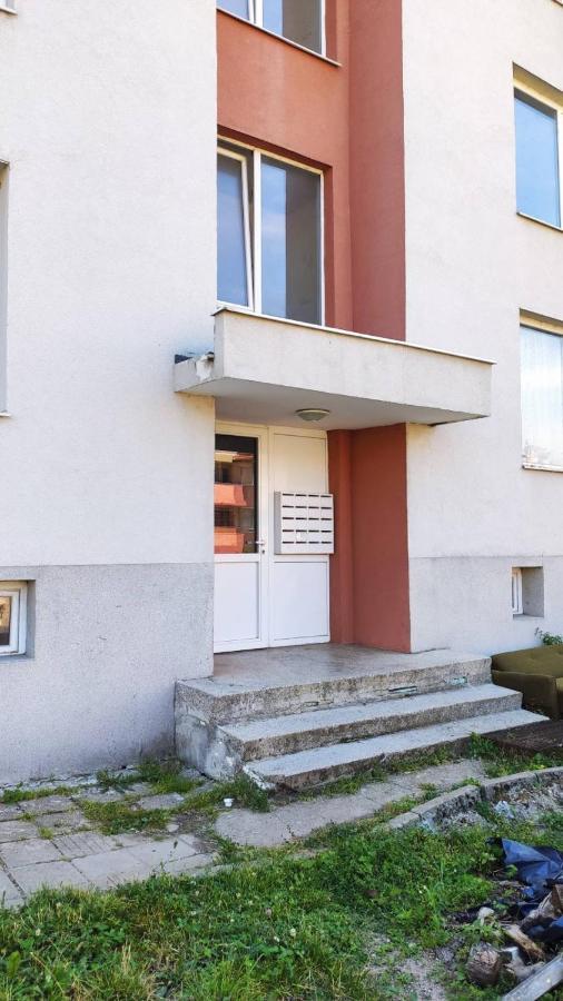 Lidda Belogradchik- 1Room Flat In Residential Area Ngoại thất bức ảnh